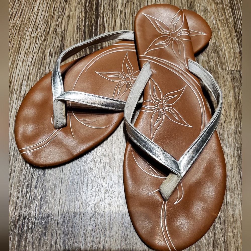 Women's flip flops